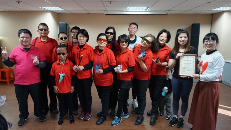 【中部服務中心】  新年新祝福，溫暖愛無界